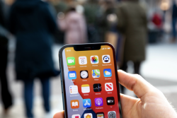 연예인이 연애하면 왜 ‘배신감’이 들까?