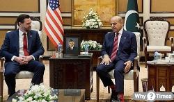 1979년 혁명 후 최고위급 대면… 美·이란, 파격적 '악수' 교환