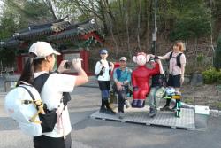 "도시가 정원, 자연이 미술관"…관악구, 관악산 으뜸공원 조각전 개최