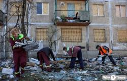 러, 우크라 전역 공습에 민간인 사상… 우크라 정유시설 보복 타격