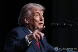 트럼프 "쿠바 즉시 점령 가능…해안에 링컨호 세우면 항복할 것"