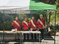 논산 계룡산림조합 대둔산 수락계곡에서  등산객 및 입산자 대상 산불 예방 홍보 및 산지 정화, 산림 내 불법 임산물 채취 금지 활동 캠페인