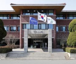 한국마사회, 여름방학 중 아동돌봄 공백 막는다…6월 2일까지 `대학생 봉사자` 모집