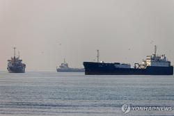 이란, 호르무즈 해협 서비스 요금 징수 강행…미국 세컨더리 보이콧 경고