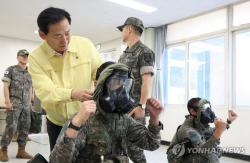 국방차관, 육군훈련소 방문…폭염 속 훈련병 안전대책 점검