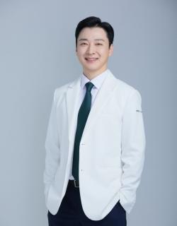 잦은 야근에 지친 직장인, 수액 전 피로 원인 확인