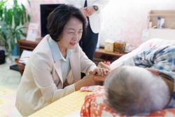 추미애 지사, ‘집으로 찾아가는 돌봄의료’ 동행
