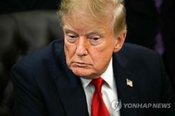 "언제 날려버릴까"…트럼프 대이란 궤멸전 수사에 중동 초긴장