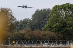 미군, 영국 기지 내 전략폭격기 본토로 전격 대피